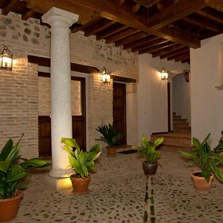 Elements Rooms Toledo Exterior photo