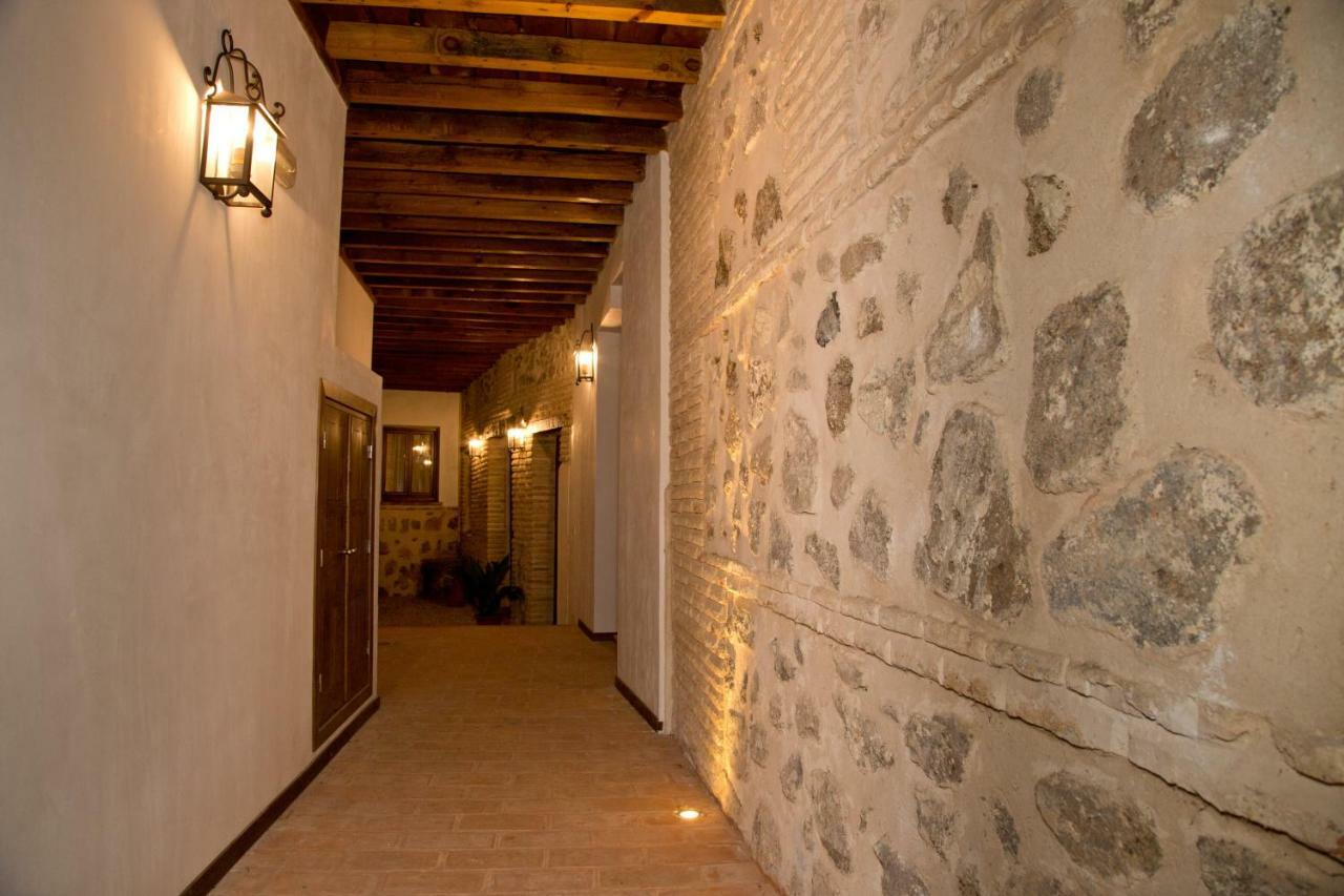 Elements Rooms Toledo Exterior photo