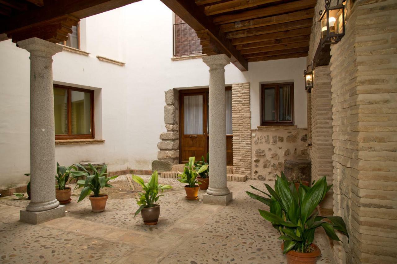 Elements Rooms Toledo Exterior photo